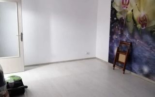 Ap 4 camere, decomandat ,Bld. Poitiers – 135000 EURO NEGOCIABIL - Poză 2