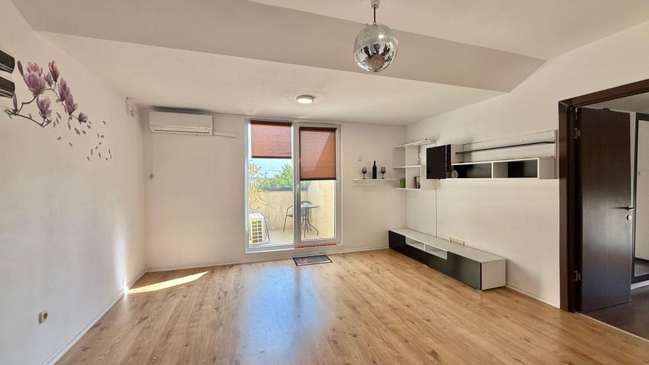 COSMOPOLIS - Apartament cu 2 camere si 2 terase, mobilat si utilat. - Poză 2