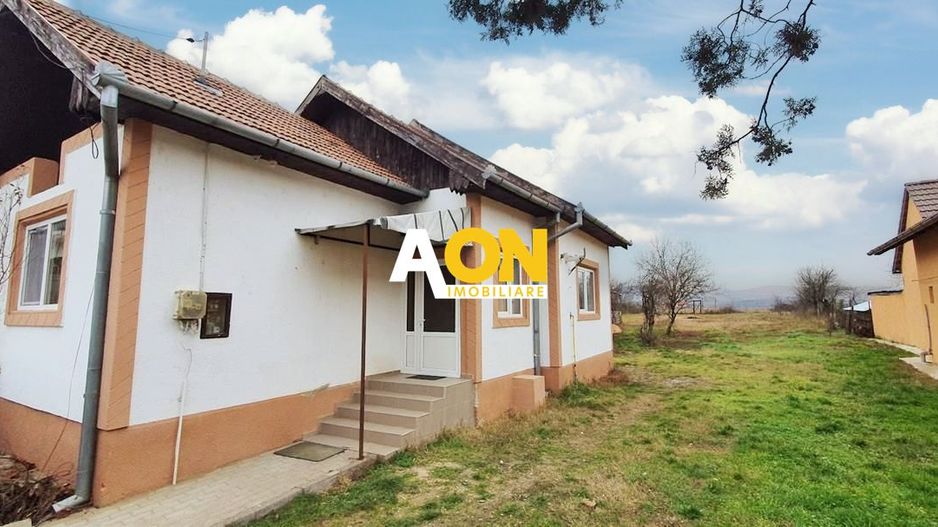 Casa 2 camere, 974 mp teren, Micesti - Poză 1