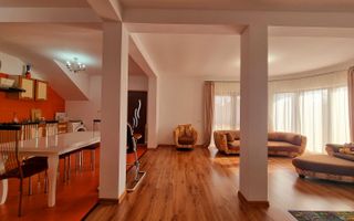 SOLD/VANDUT-Casă / Vilă cu 5 camere de vânzare - Poză 5