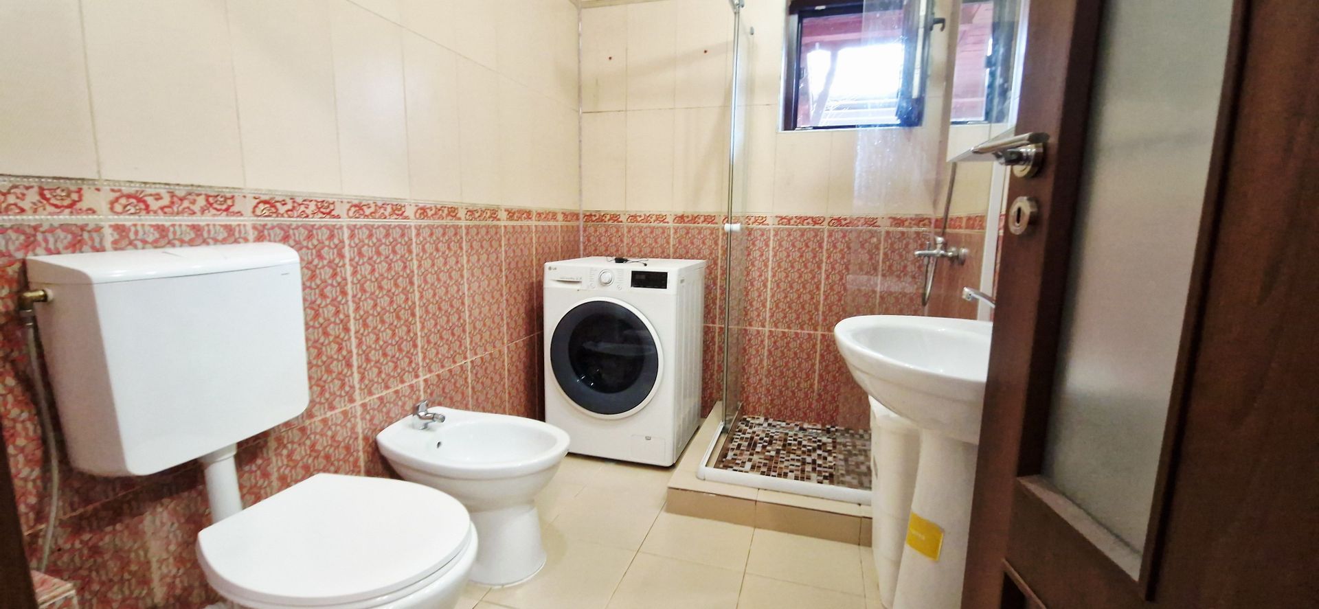 Apartament 3 camere | Curte proprie | 2 locuri parcare - Poză 18