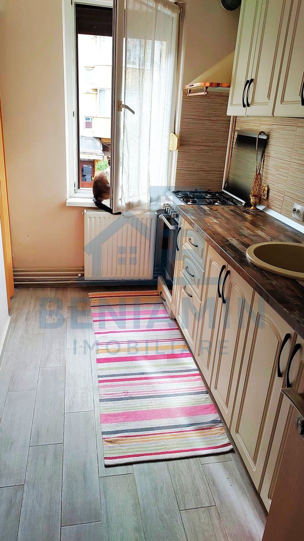 2 Camere-Decomandat- Mobilat-Utilat-Tractorul-Disponibil Imediat - Poză 2