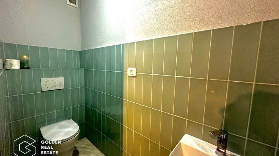 Oportunitate!Spatiu comercial 3 camere+apartament 2 camere la etaj,zona centrala - Poză 5