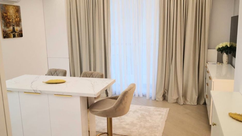 PRIMA INCHIRIERE APARTAMENT DOUA CAMERE SUPERB CORTINA NORTH - Poză 3