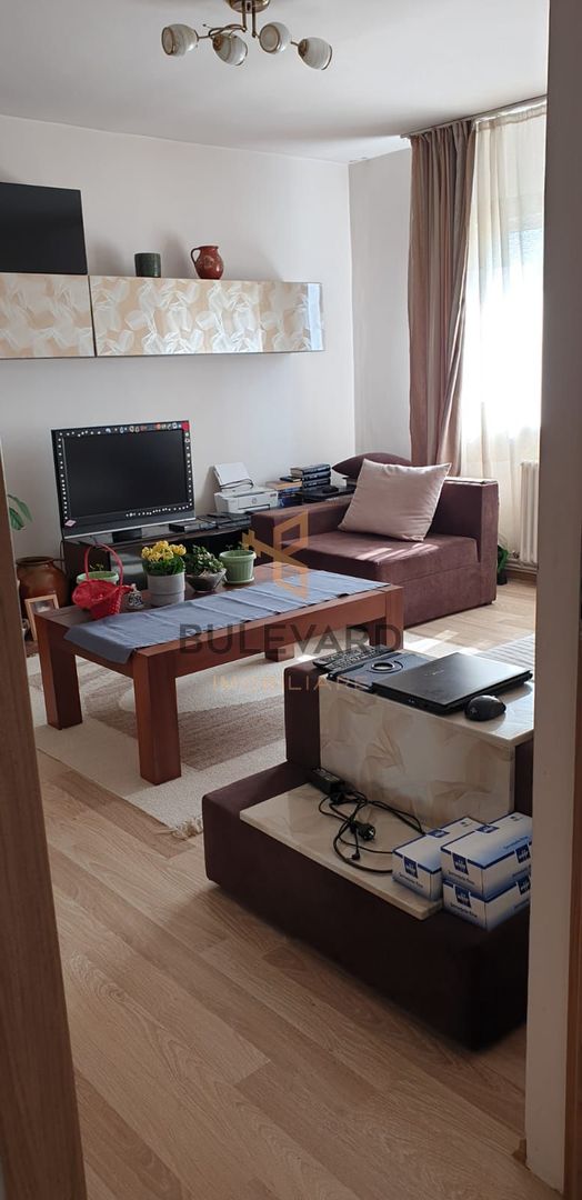 Apartament cu 3 camere, zona strazii Arinilor! - Poză 2