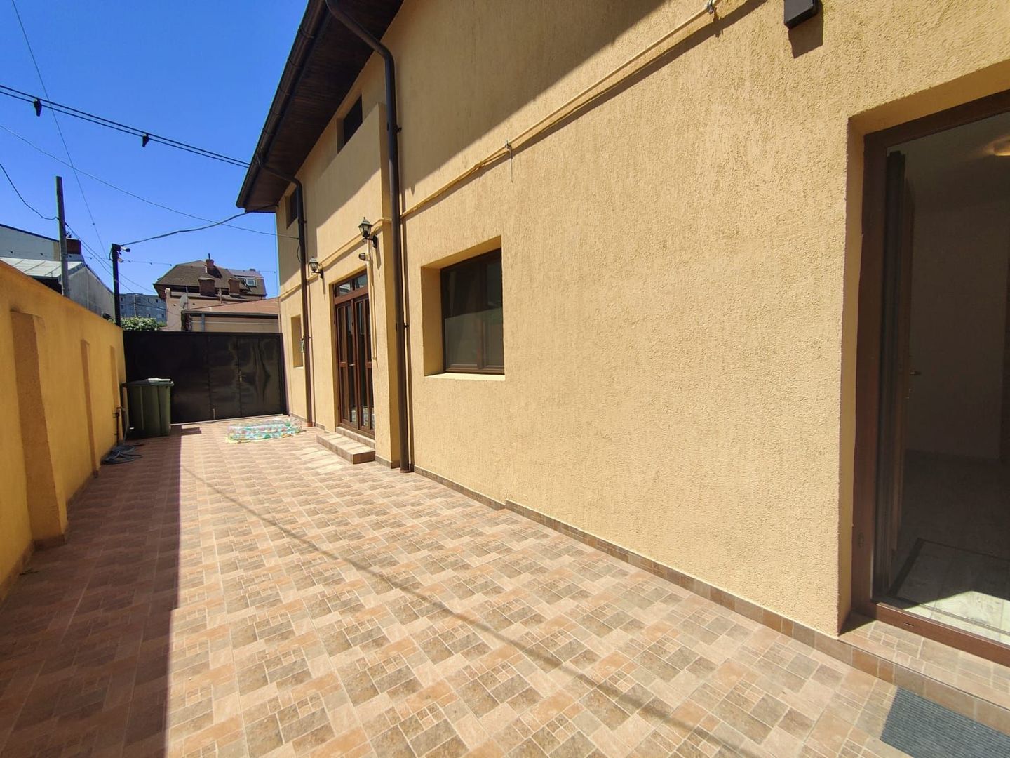 Închiriere Vilă 4 Camere | P+1 | Banu Manta - Pasaj Basarab | 5 minute de Metrou - Poză 3