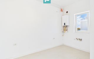 Apartament trei camere Torontalului - Poză 2