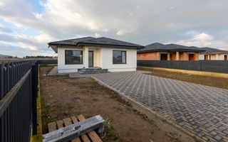 Casă/Vilă nouă de vânzare în Lilieci, Bacău - Poză 16