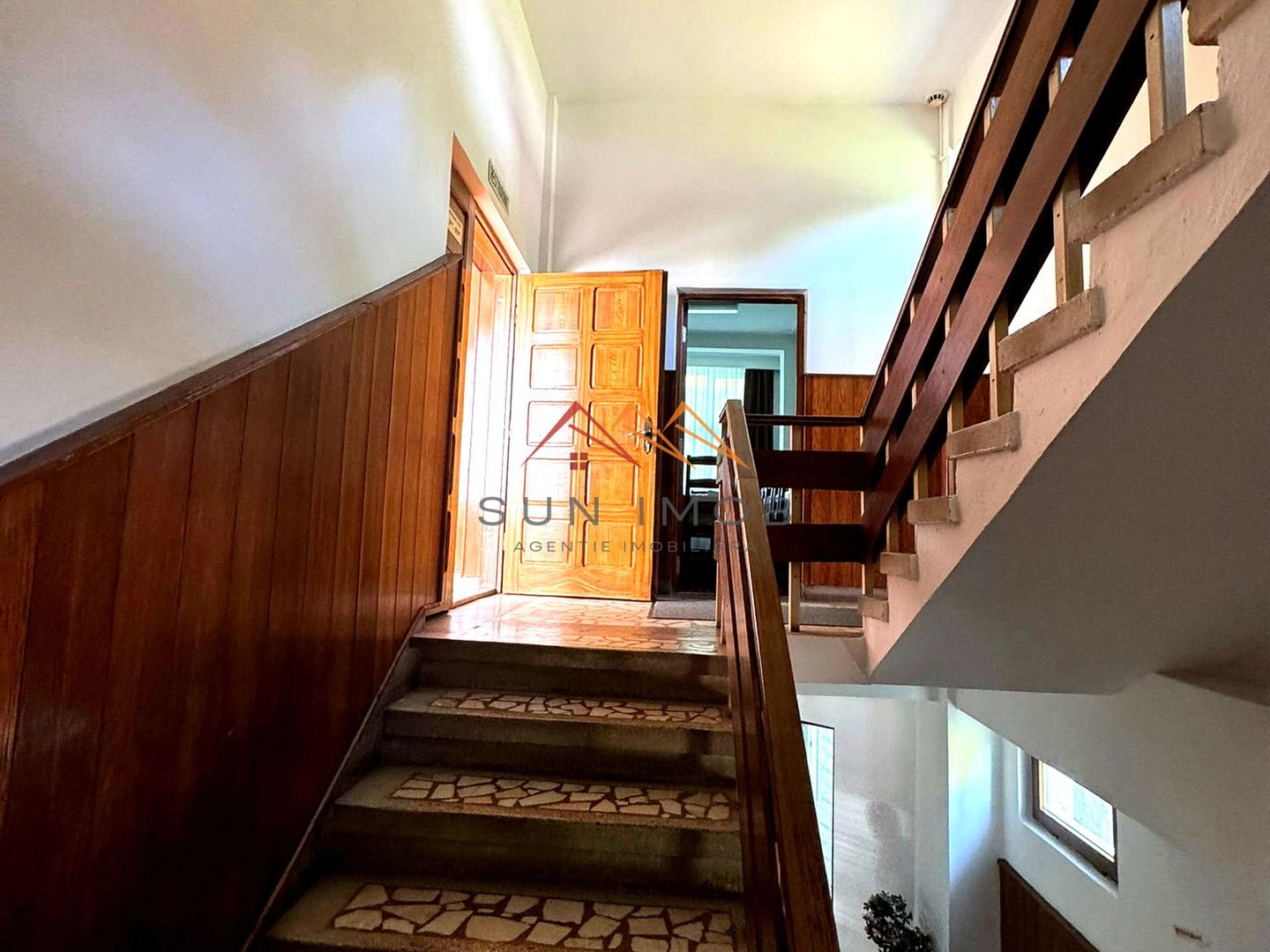 Oportunitate unică Valea Prahovei, hotel+vilă+business, teren 8137 mp - Poză 6