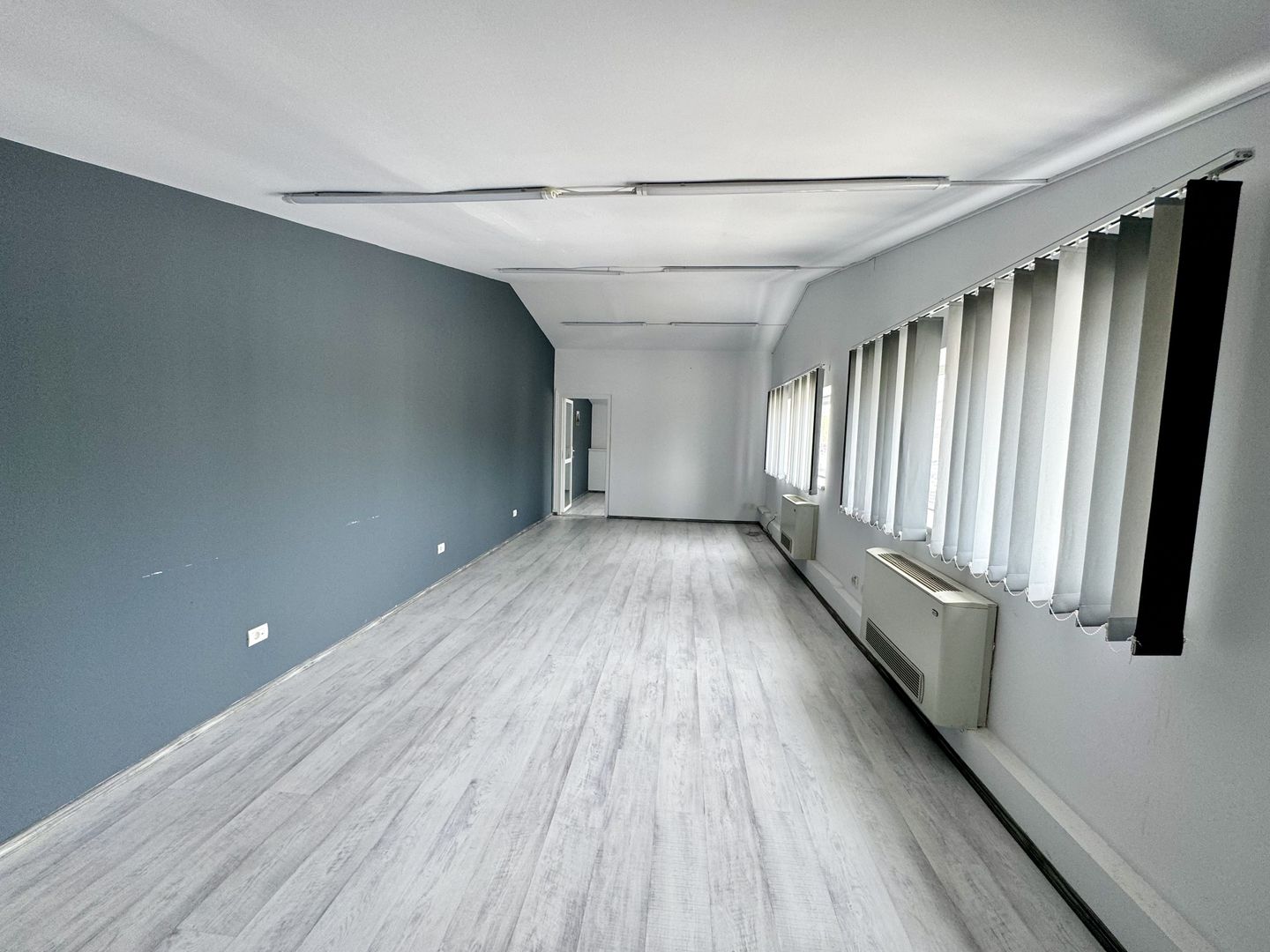 Depozit-Hala-Productie 744mp+366 Birouri-Acces tir - Poză 8