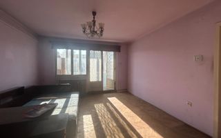 Apartament spatios, cu 4 camere in zona centrala - Poză 3