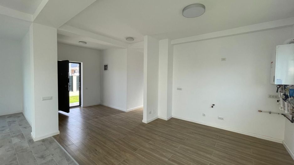 Vilă Individuală 4 camere Tunari - Cartierul Tineretului - Poză 8