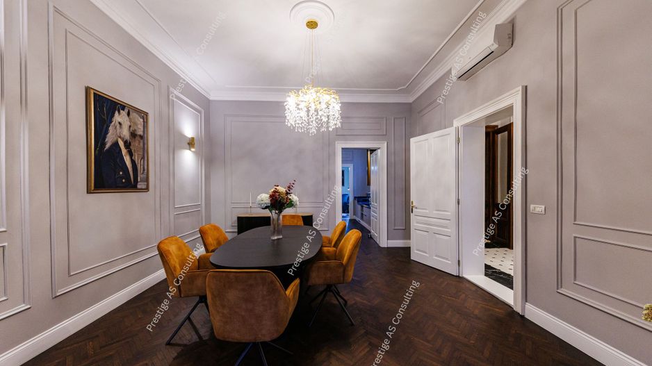 Proprietate rara in Piata Unirii | 140 mp | Cladire monument istoric - Poză 17