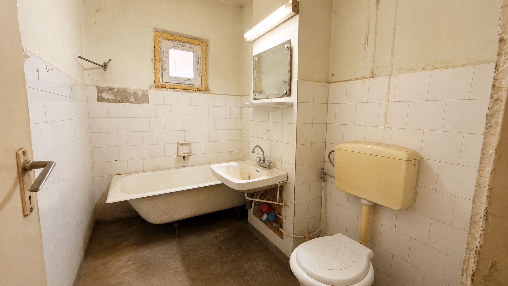 COMISION 0%  Apartament 3 Camere | Etaj 1 Decomandat Dambovita Izolat - Poză 8