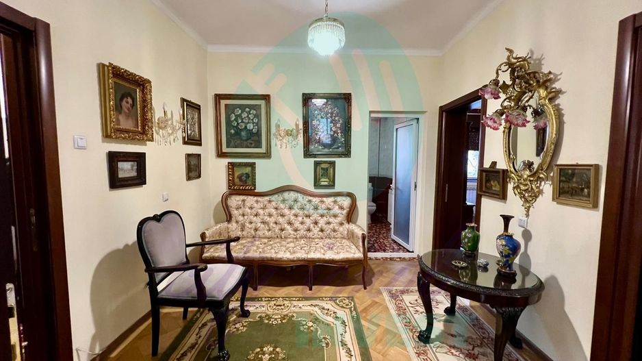 Apartament elegant | Curte generoasă | Lângă parcul Cişmigiu - Poză 1