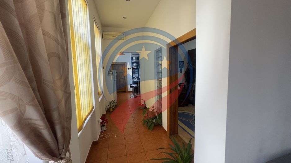 Casa cu 4 camere,  Zona Centrala-  Sf. Apostoli - Poză 12