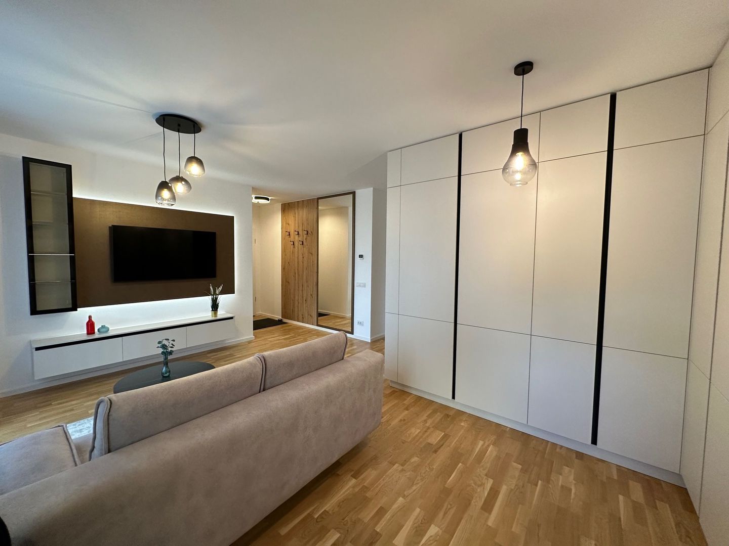 Apartament la ISHO cu loc de parcare și boxa - Poză 26