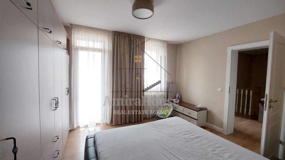 Duplex ultrafinisat mobilat utilat cu 2 locuri de parcare zona Terra - Poză 6