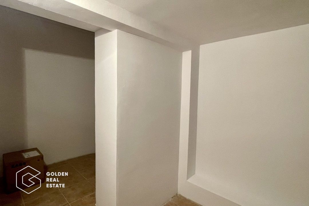 Apartament cu 5 camere și demisol mare, 2 bai, intrare separată - Poză 24