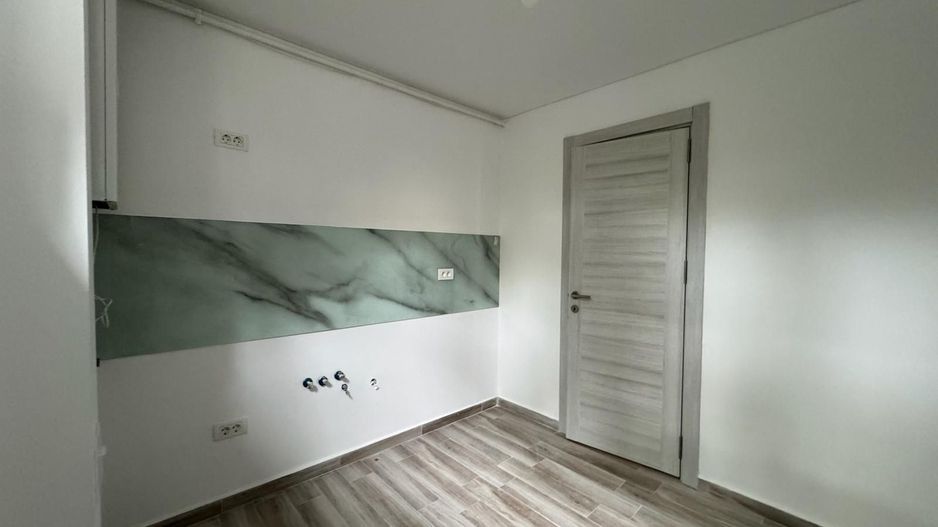 Garsonieră Luminoasa cu Balcon Spațios - Poză 7