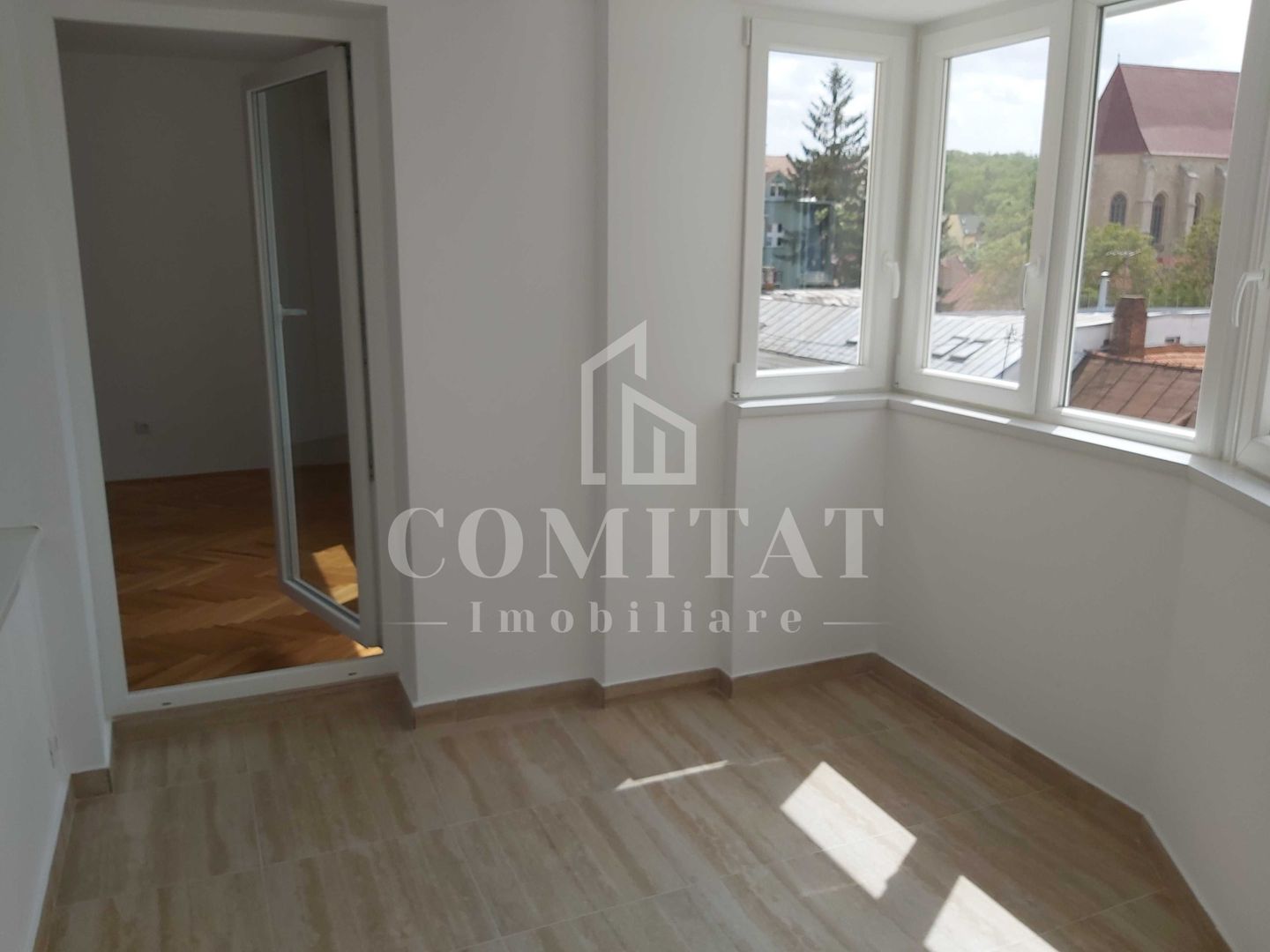 Apartament cu 3 camere | Zonă Ultracentrală - Piața Ștefan cel Mare - Poză 8