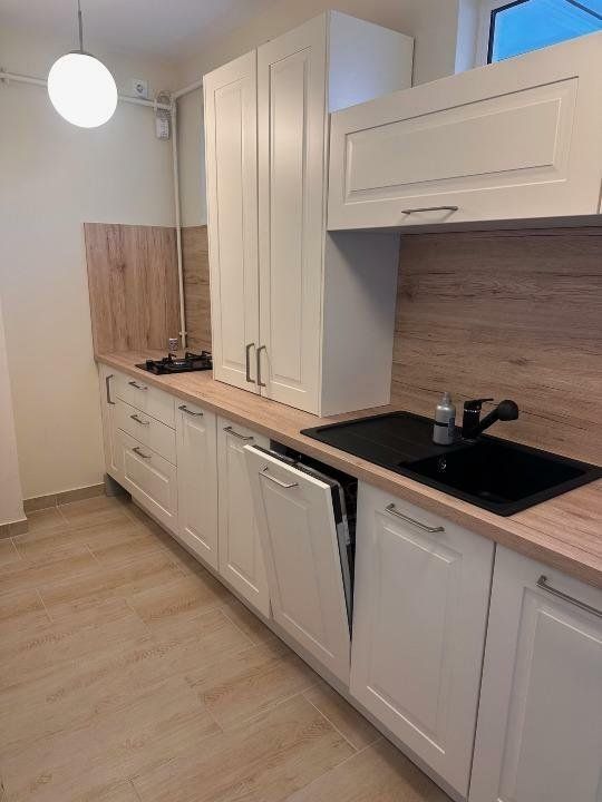 APARTAMENT  CENTRAL ZONA DOROBANTI - Poză 5