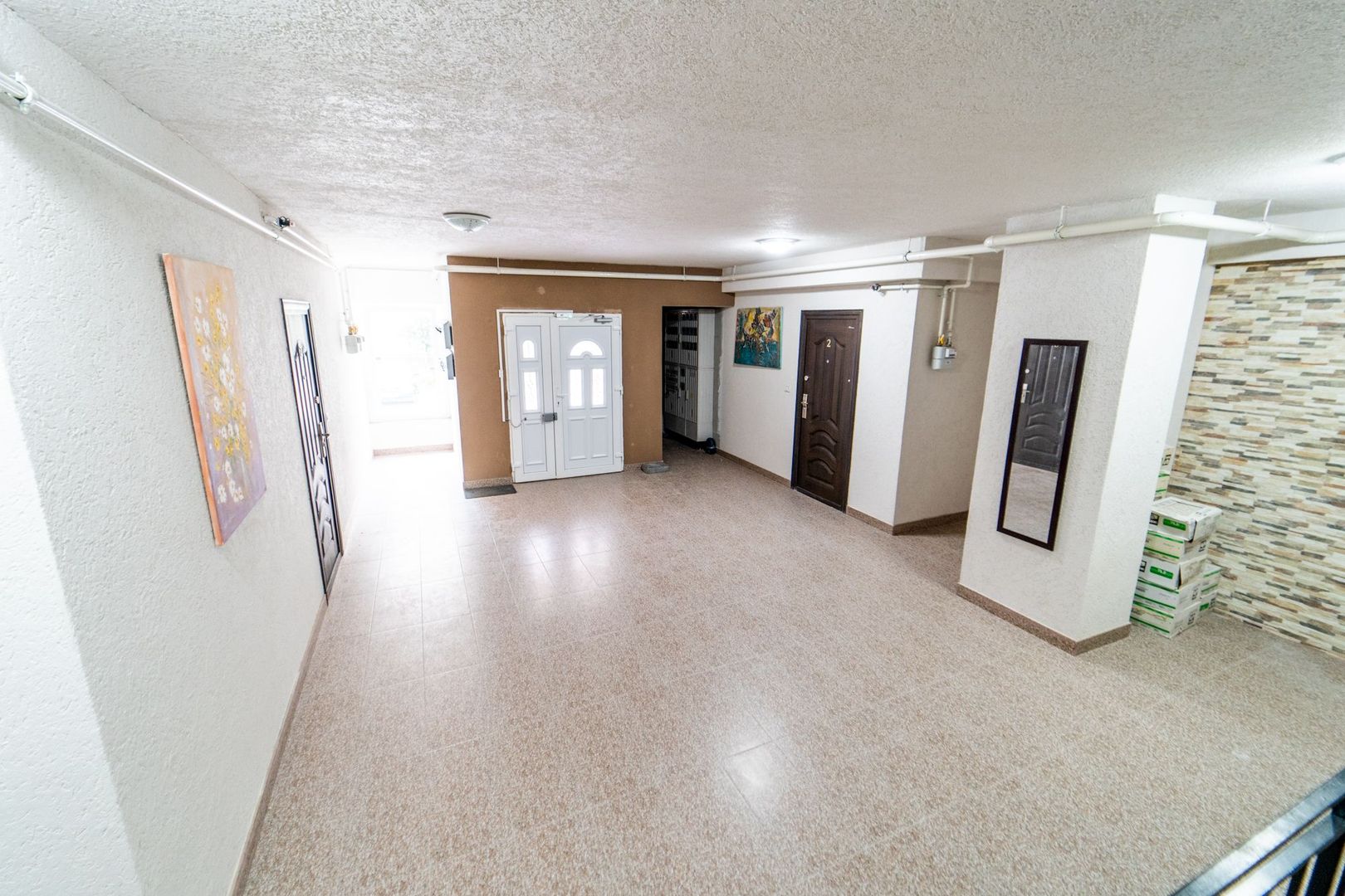 Apartament modern, pe str Tudor Vladimirescu Arad - Poză 2