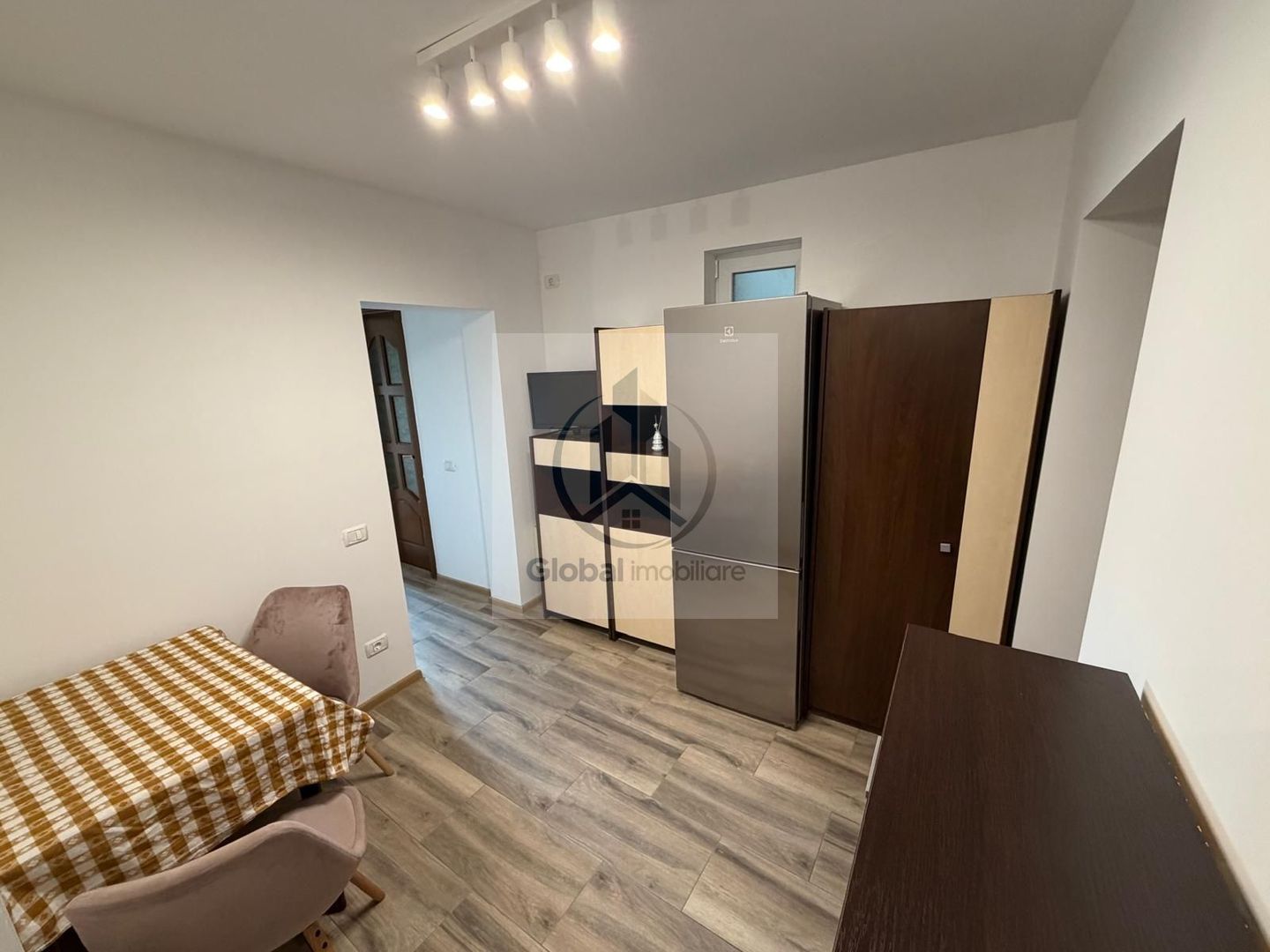 Închiriere apartament 2 camere – Teiul Doamnei / Parcul Tei (Proprietar, Comision 0%) - Poză 2