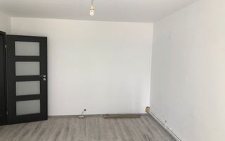 Apartament 4 camere decomandat centrala 83mp renovat etaj 1 Craiovita - Poză 5