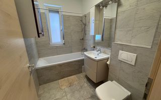 Apartament cu 3 camere, curte proprie si loc de parcare - Poză 15