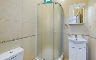 Vilă luxoasă cu o casă de oaspeți în Serbia - Poză 27