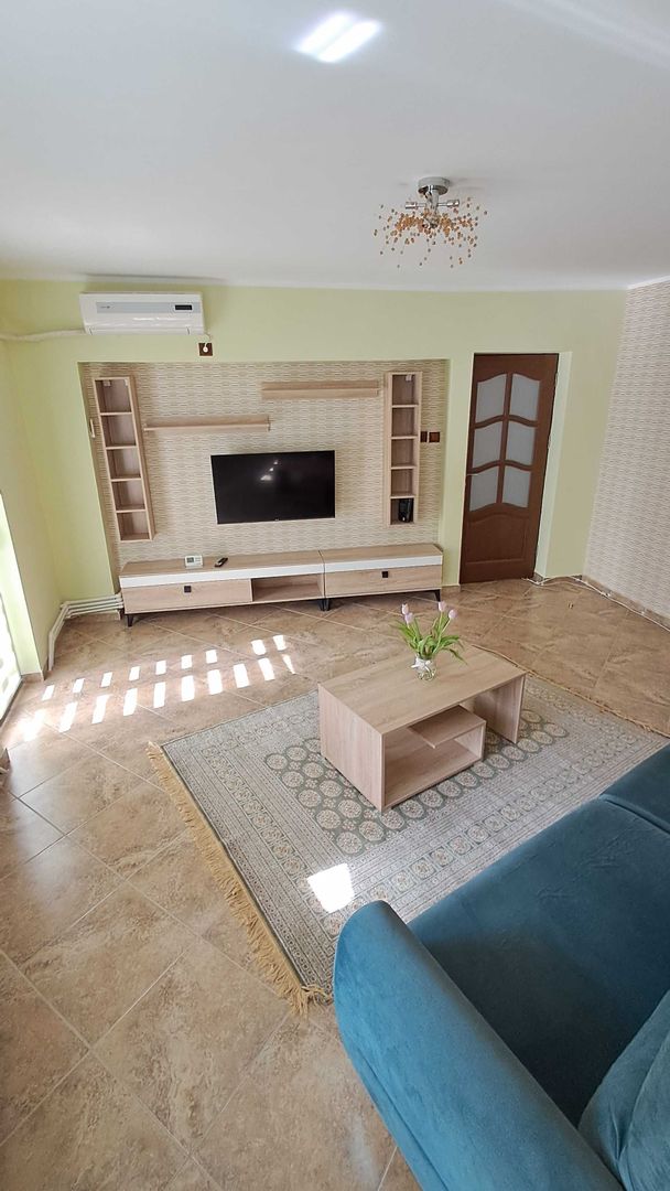 3 camere decomandat | 75 mp | 2 băi | 2 balcoane | Micro 17 - Poză 1