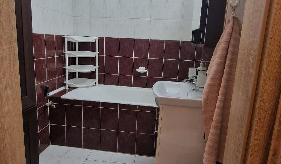 Ocazie! Ap 2 camere dec, zona RomCom - Spit. Judetean - 69 500 E neg - Poză 9