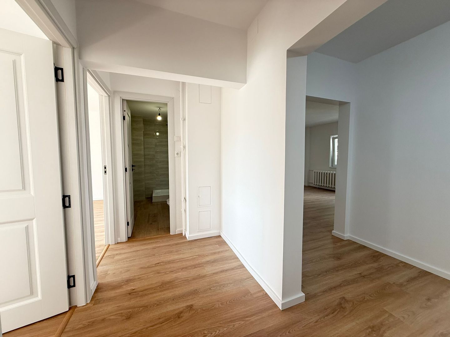 3 CAMERE  ‖ RENOVAT ‖ BLOC REABILITAT ‖ ETAJ INTERMEDIAR  ‖  NERVA TRAIAN - Poză 7