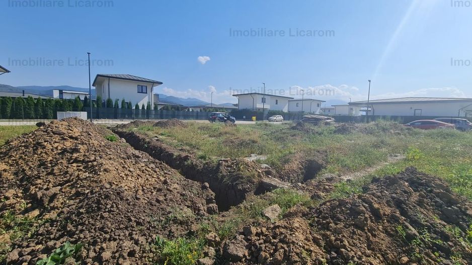 DIFERIT Haus ,Cristian,500 mp cu autorizatie,CASA IN CURS DE EXECUTIE - Poză 12