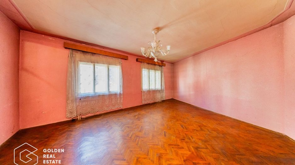 Casa individula cu 5 camere, zona central - Poză 4