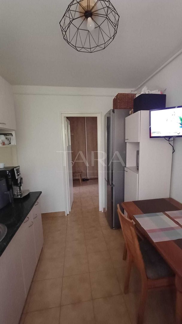 Apartament cu 3 camere decomandate – Gheorgheni, zona Mercur. - Poză 4