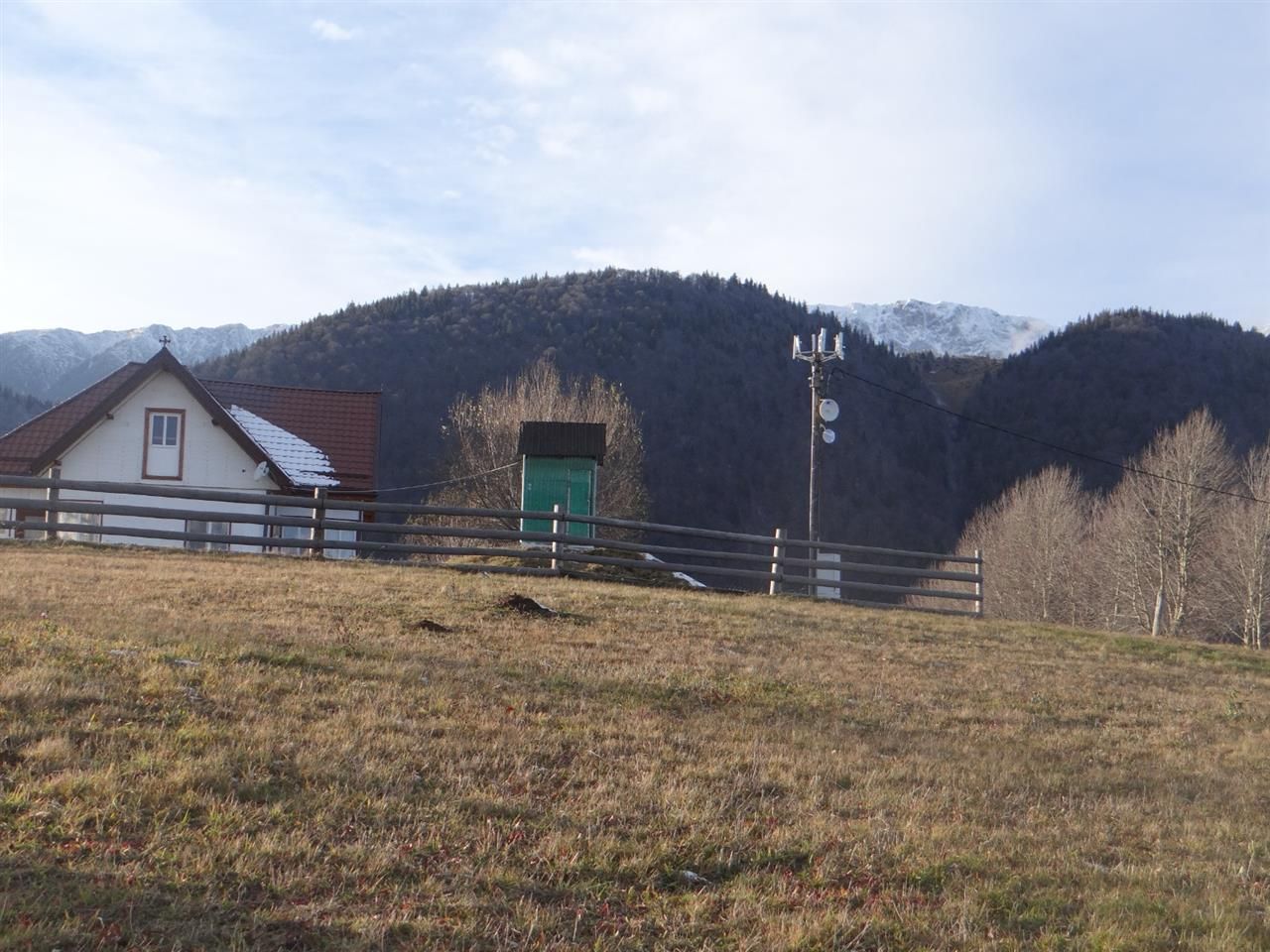 In locatia de basm: - Pestera, Moieciu, Brasov, utilitati, accesibilitate - Poză 17