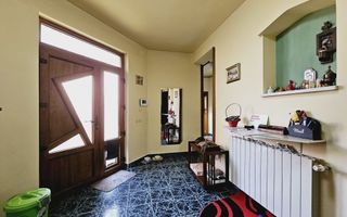 Casa indiduala de vanzare, Lipoveni - Poză 2