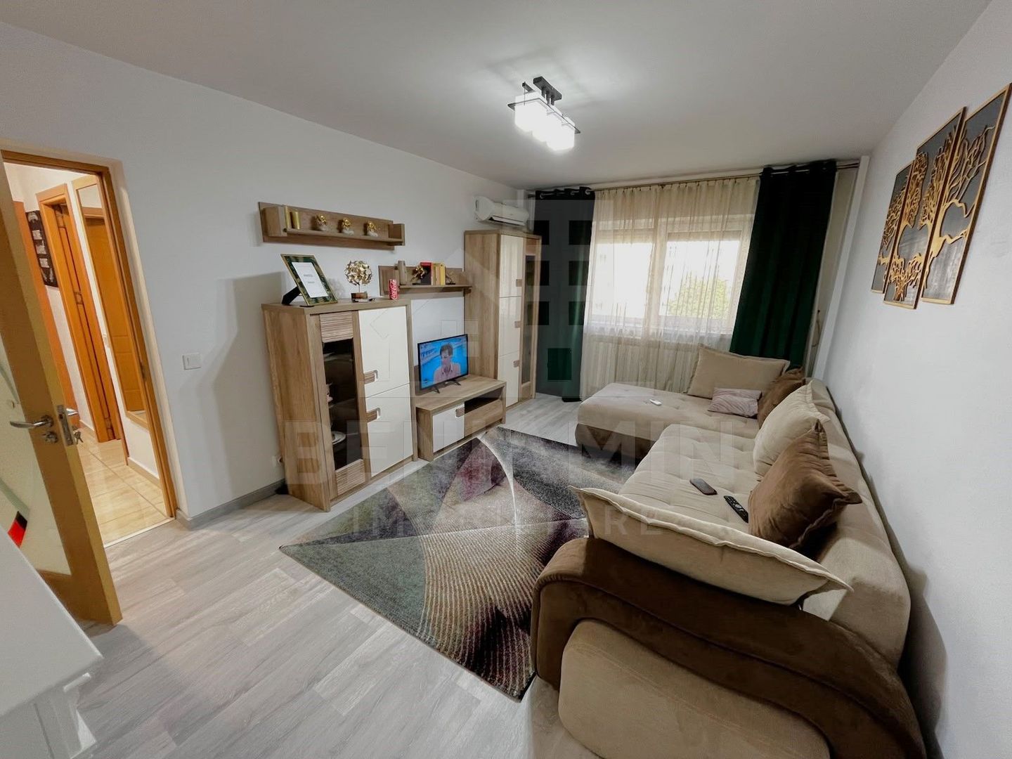 2Camere-Decomandat-Etaj 2-AC-Mobilat-Utilat-Modern-Zona Intim-Lapus - Poză 1