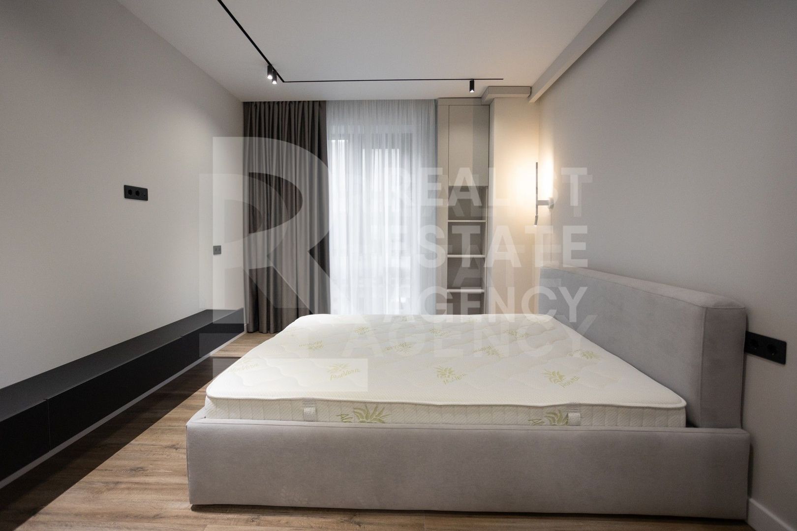 Chirie, apartament, 3 camere, stradela Teatrului, Centru - Poză 15