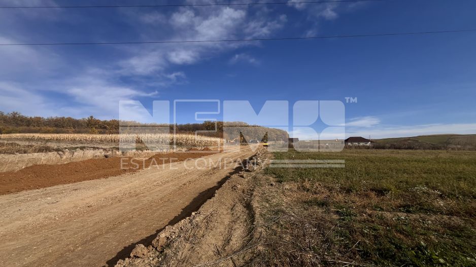 Teren De Vanzare  Intravilan  31 Ari I Suceava/Burdujeni  I 38.000Euro - Poză 2