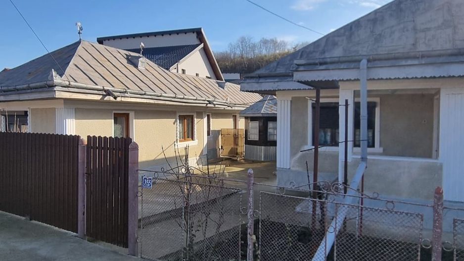 Casa modesta cu teren generos, zona Magura, - Poză 14
