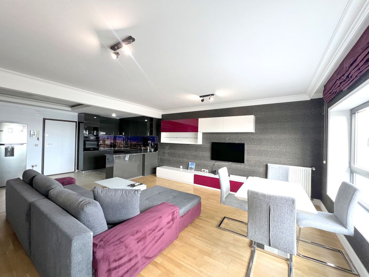 Vedere panoramica 2 camere | parcare Emerald Residence - Poză 3