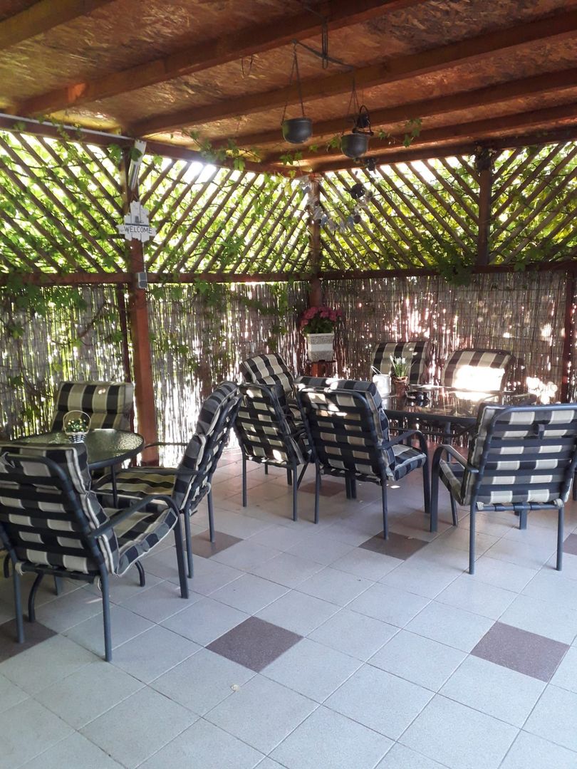 Afacere Turistică la Cheie | Pensiune 14 Camere | 7 min de Plajă - Poză 9