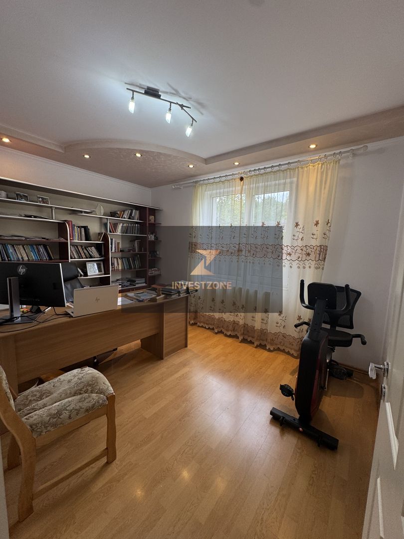 Casa spațioasă în Oradea str Izvorului - Poză 12