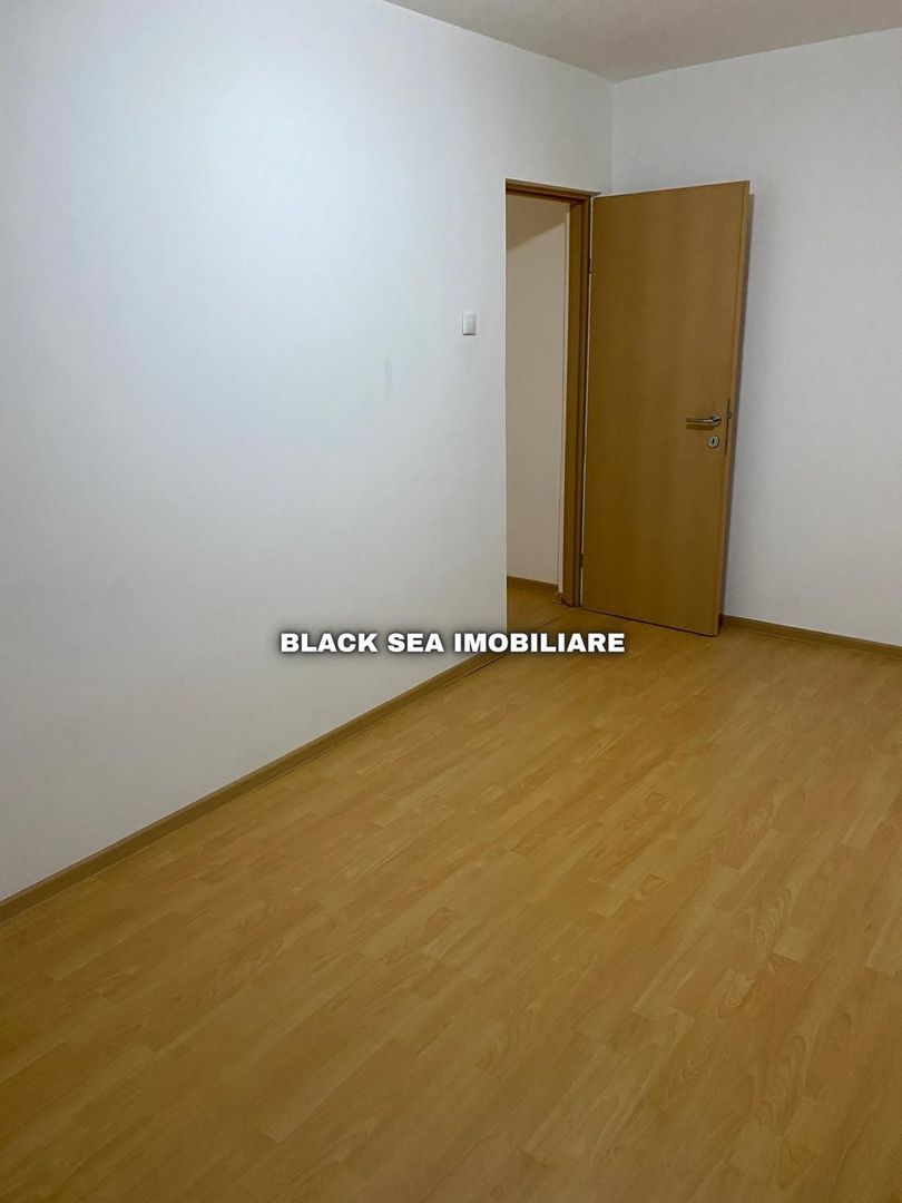 Apartament 3 camere de vânzare – Tomis Nord / Cireșica - Ocazie - Poză 3