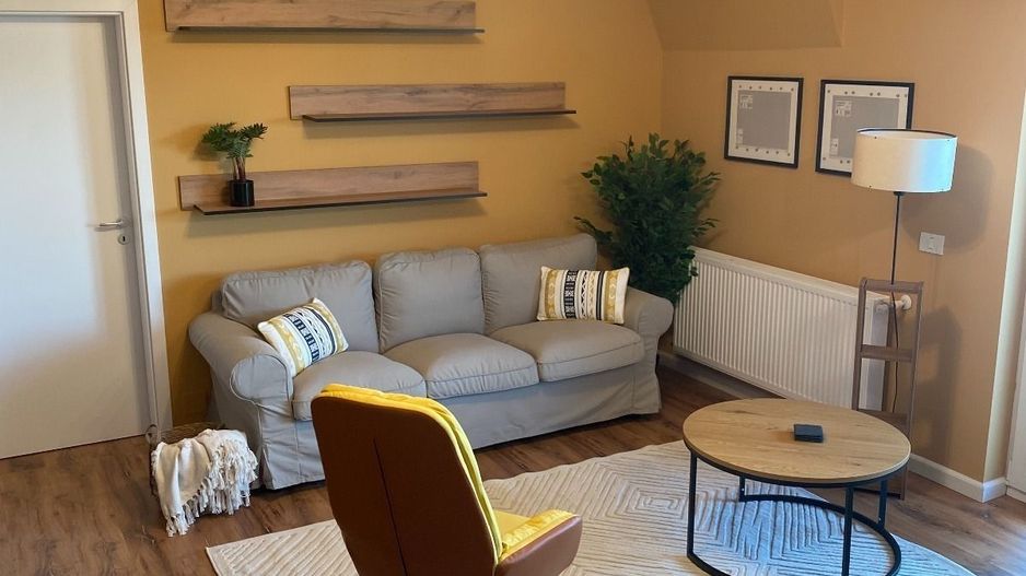 APARTAMENT  CU 2 CAMERE LANGA SPITALUL JUDETEAN - Poză 1