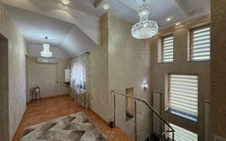 De vanzare Vila situata Ultracentral-425 mp - Poză 1