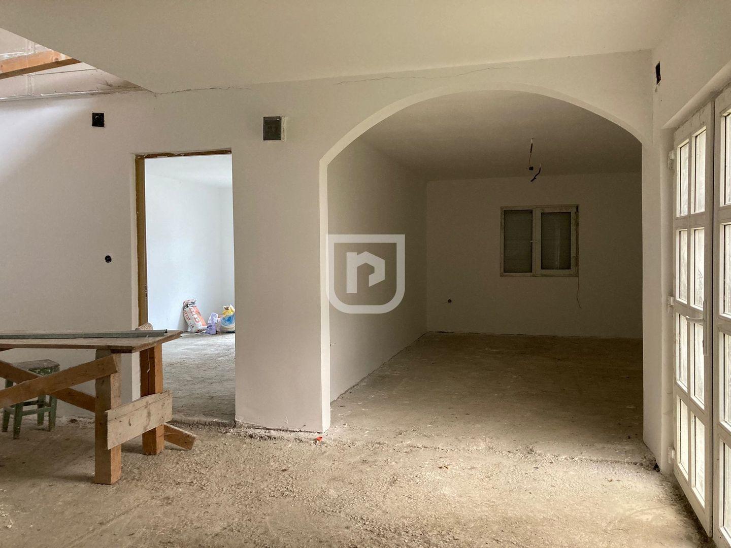 Casa in constructie 150 mp construiți și teren 1.330 mp – Doroteia - Poză 5